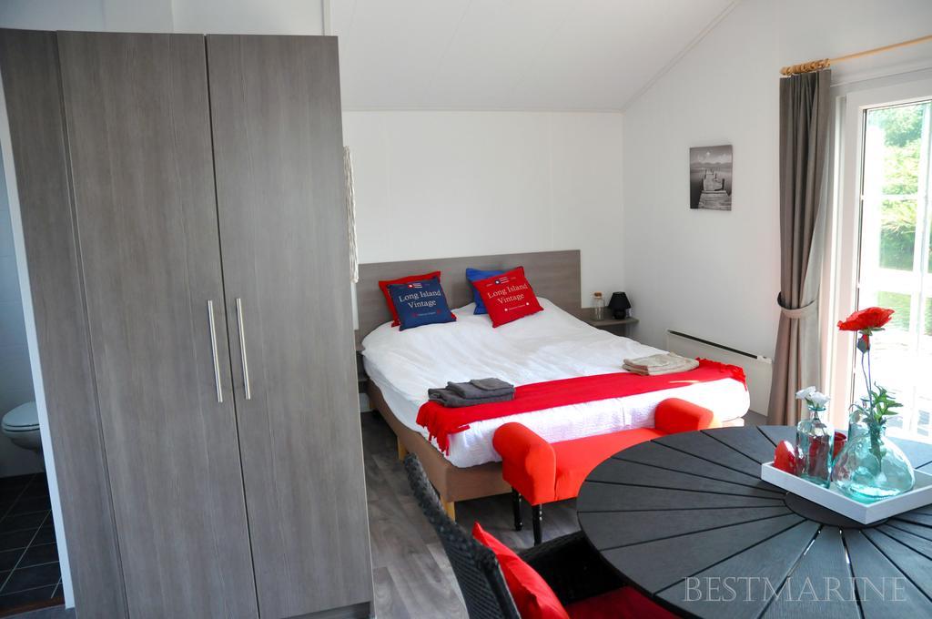 Bestmarine Waterchalets Flevo Marina Lelystad Phòng bức ảnh