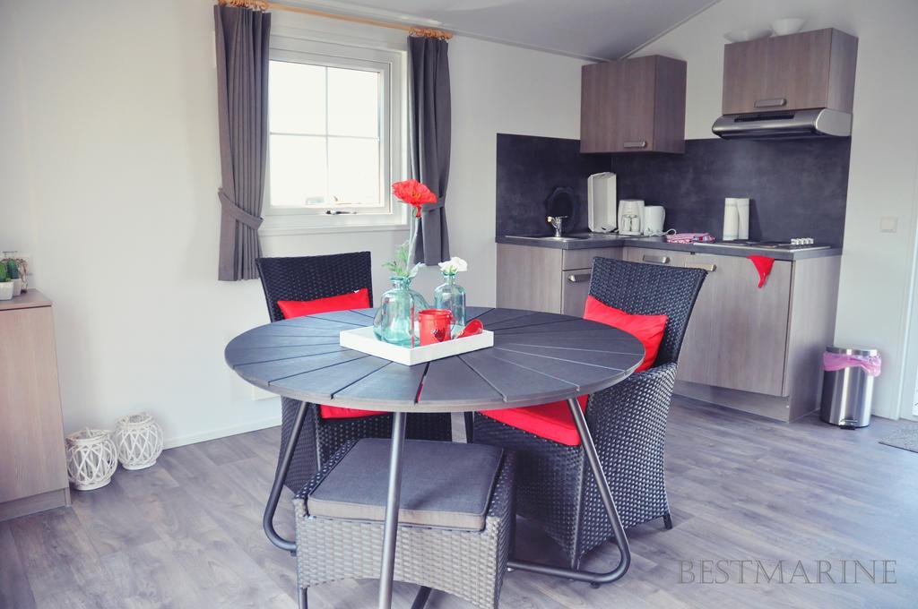 Bestmarine Waterchalets Flevo Marina Lelystad Phòng bức ảnh